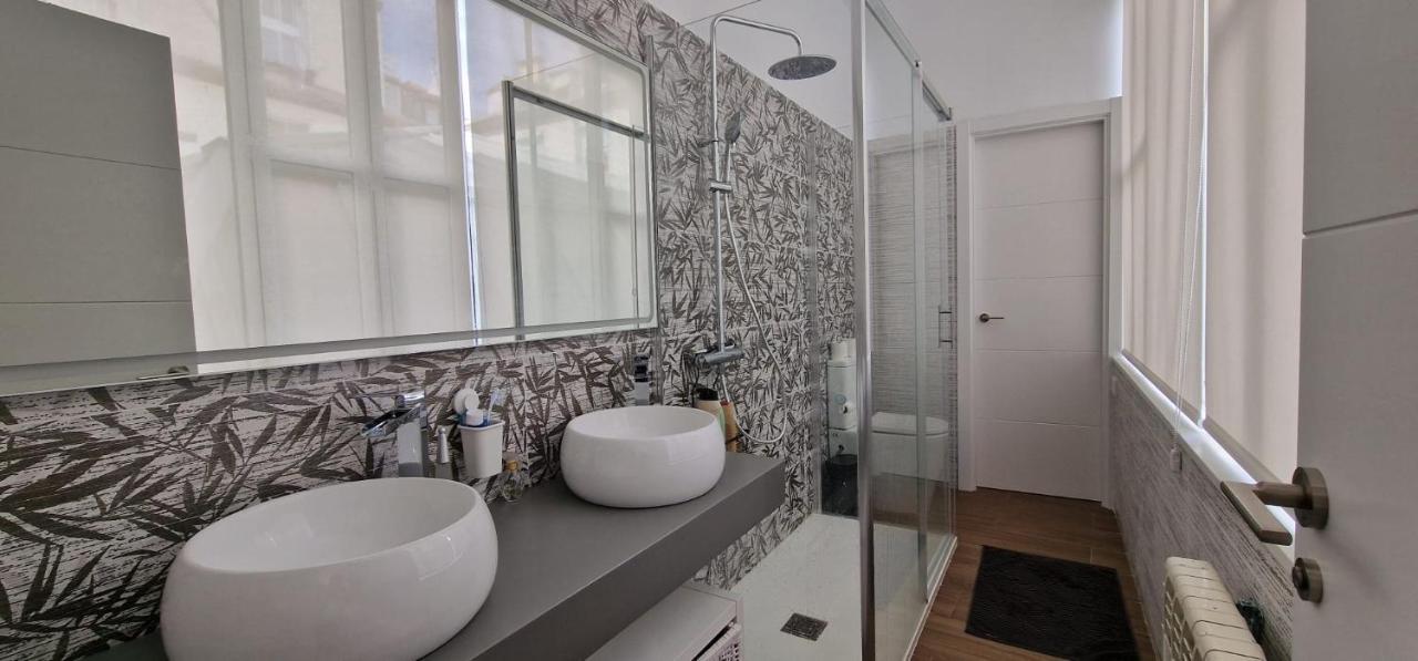 Remanso De Luz Y Silencio En La Puerta Del Sol Apartman Madrid Kültér fotó